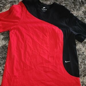 Nike Men's Dynamic Red and Black Tee
